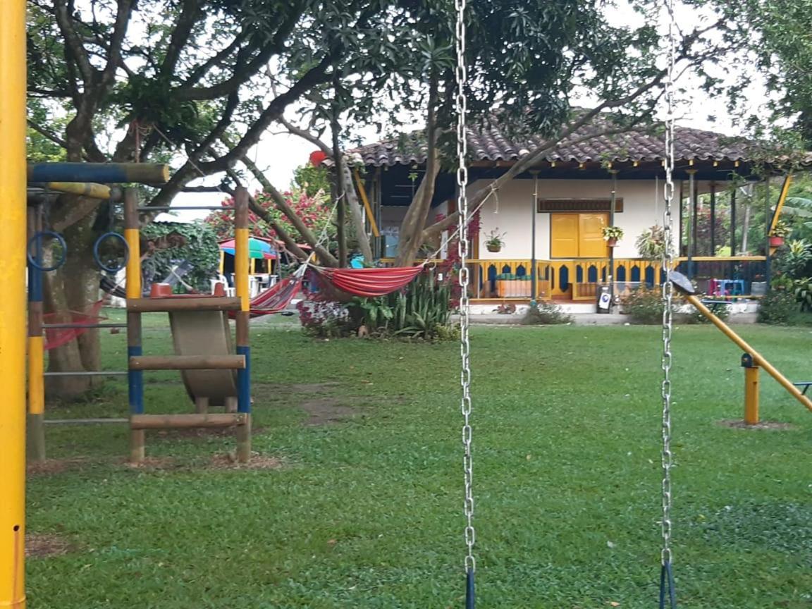 Casa Finca Villa Luz A 800 Mts Del Parque Del Cafe مونتينيغرو المظهر الخارجي الصورة